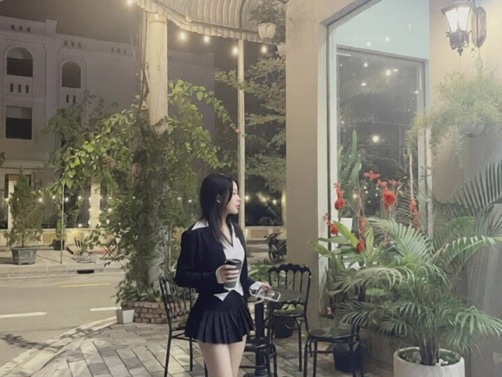 Ảnh 1 của Lột đồ bắn ngoài cùng em fwb run cả người